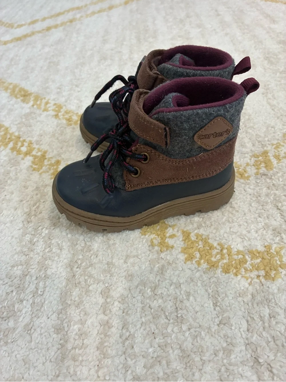 Carter's Toddler size 7 boots